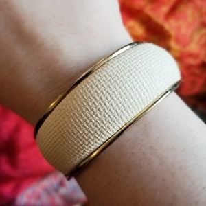 Vintage Sarah Coventry hinged clamper bracelet woven look texture white